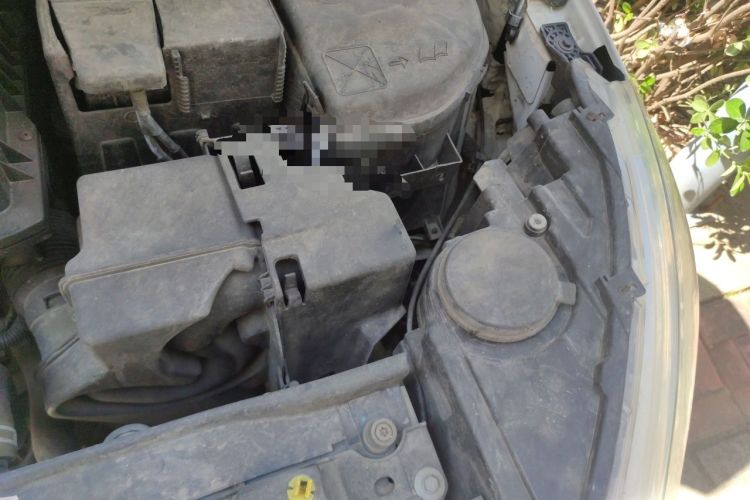 Used Citroen C4 Sega 2016 1.6L Manual Luxury Model Engine Bay Left