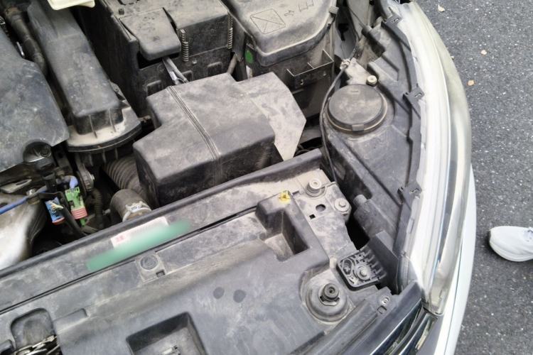 Used Citroen C4 Sega 2016 1.6L Automatic Comfort Model Engine Bay Left