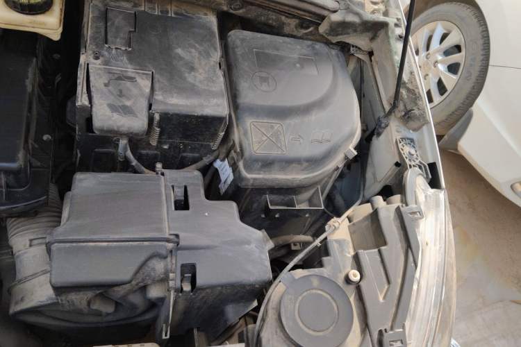 Used Citroen C4 Sega 2016 1.6L Manual Luxury Model Engine Bay Left