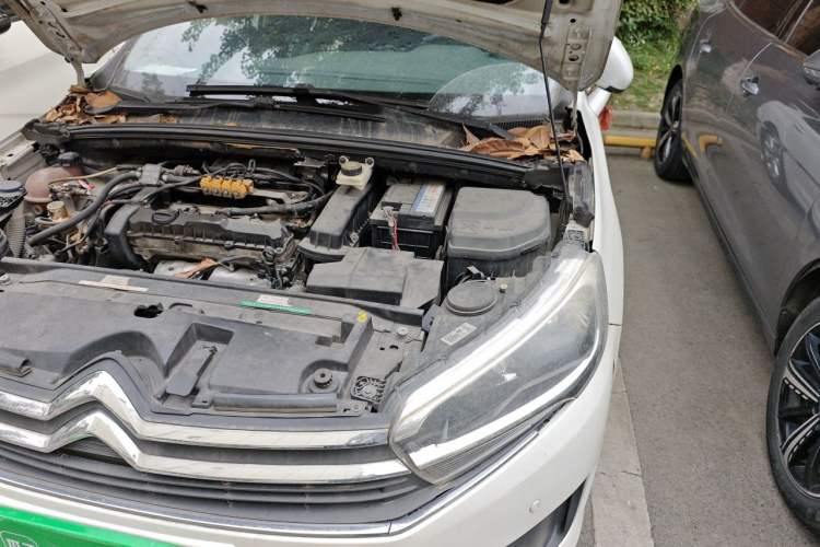 Used Citroen C4 Sega 2016 1.6L Automatic Comfort Model Engine Bay Left