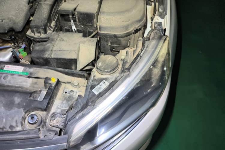 Used Citroen C4 Sega 2016 1.6L Automatic Comfort Model Engine Bay Left