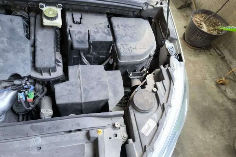 Used Citroen C4 Sega 2016 1.6L Automatic Comfort Model Engine Bay Left