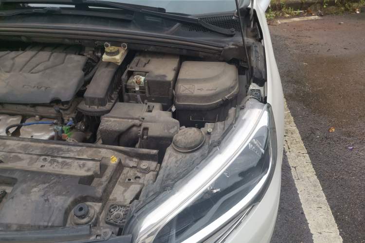 Used Citroen C4 Sega 2016 1.6L Manual Comfort Model Engine Bay Left