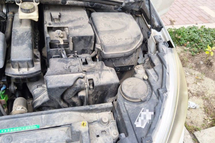 Used Citroen C4 Sega 2016 1.6L Manual Comfort Model Engine Bay Left