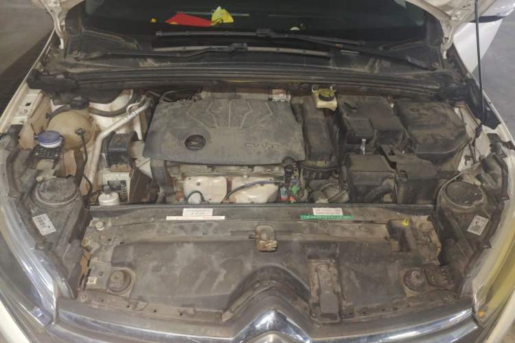 Used Citroen C4 Sega 2016 1.6L Manual Luxury Model Engine Bay
