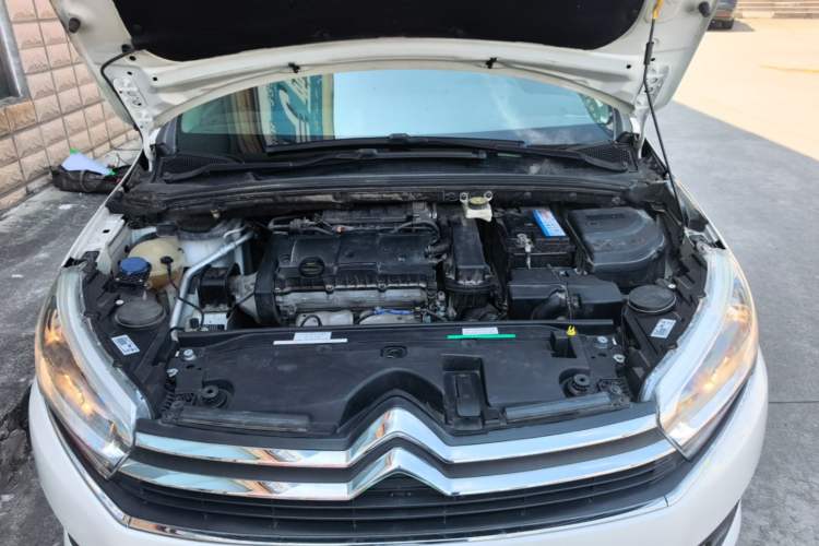 Used Citroen C4 Sega 2016 1.6L Manual Comfort Model Engine Bay