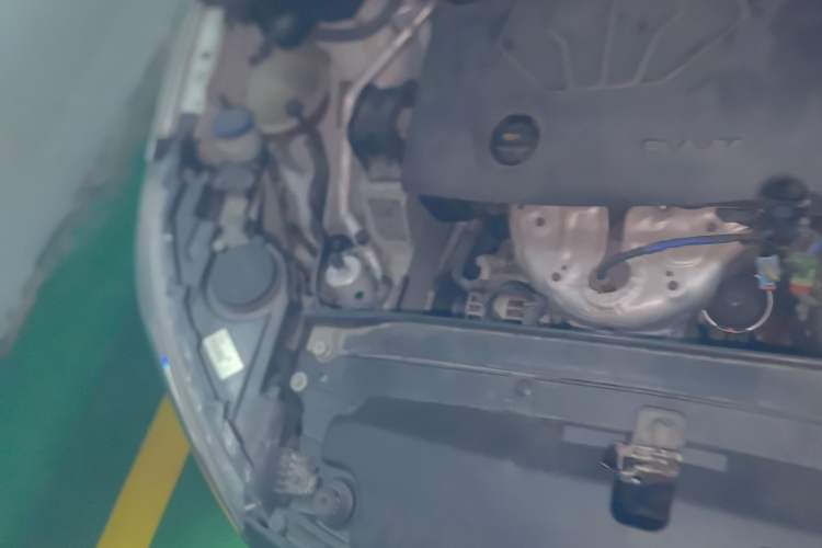 Used Citroen C4 Sega 2016 1.6L Automatic Luxury Model Engine Bay Right