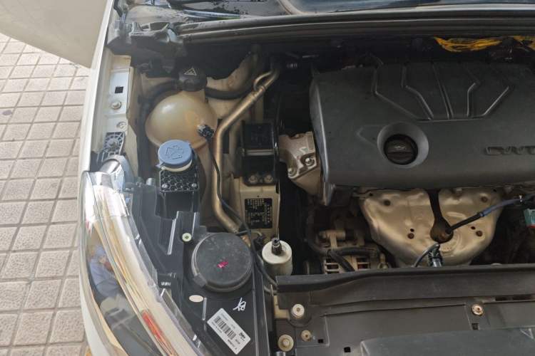 Used Citroen C4 Sega 2016 1.6L Manual Luxury Model Engine Bay Right