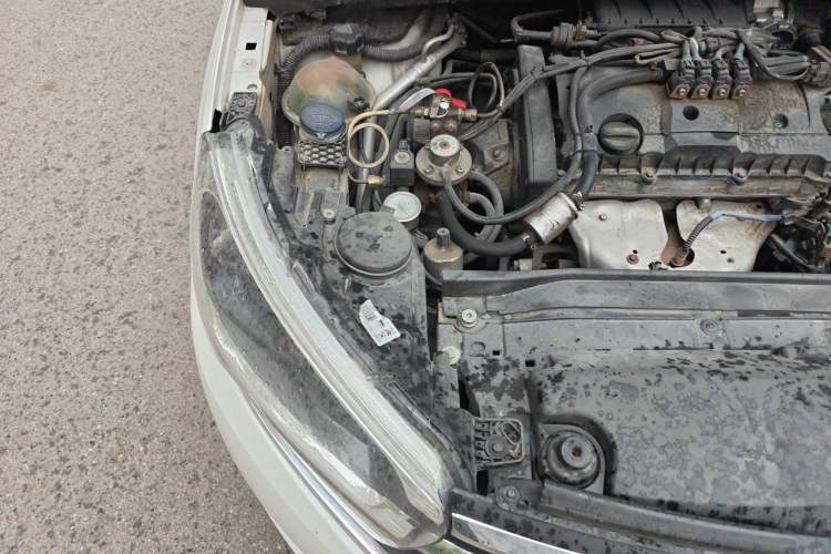 Used Citroen C4 Sega 2016 1.6L Manual Comfort Model Engine Bay Right