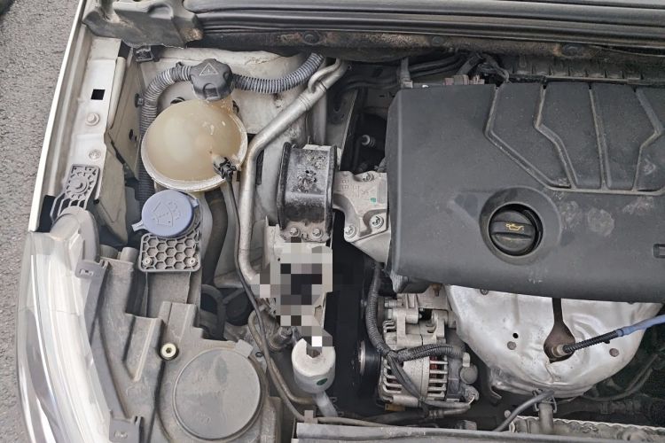 Used Citroen C4 Sega 2016 1.6L Manual Luxury Model Engine Bay Right