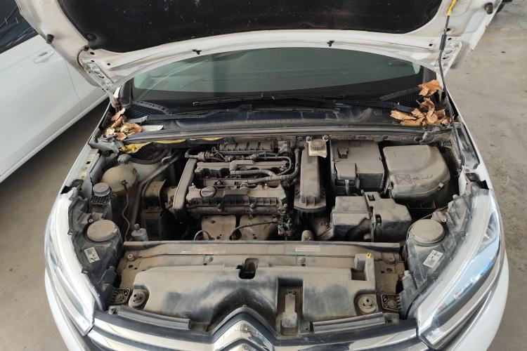 Used Citroen C4 Sega 2016 1.6L Manual Comfort Model Engine Bay