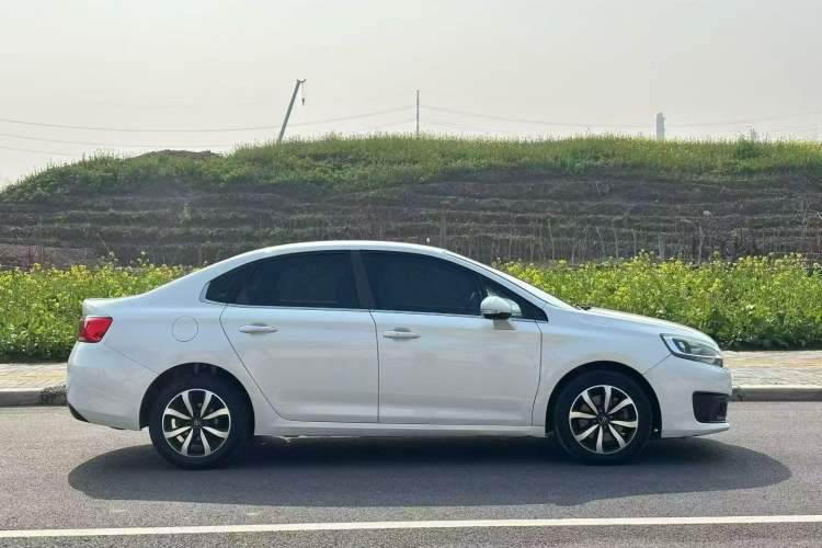 Used Citroen C4 Sega 2016 1.6L Manual Luxury Model Exterior 4