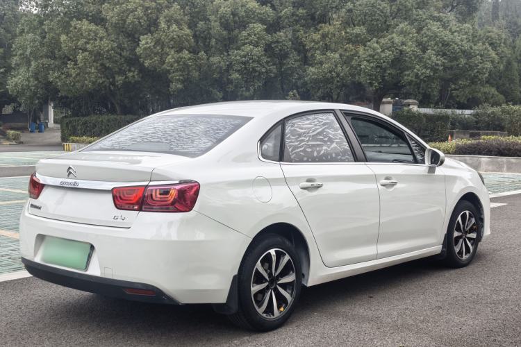 Used Citroen C4 Sega 2016 1.6L Automatic Luxury Model Exterior 5