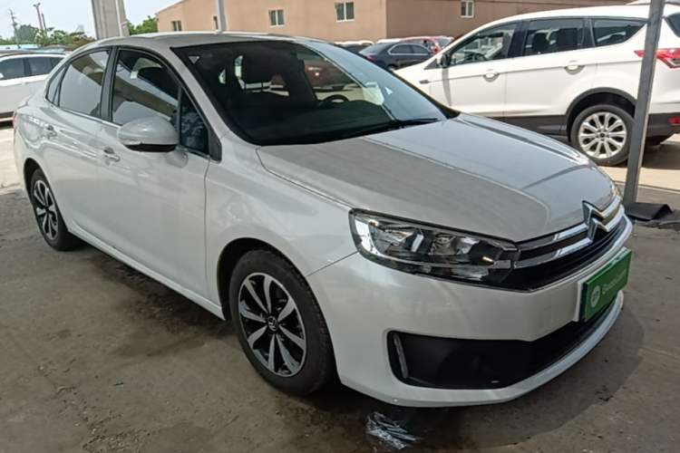 Used Citroen C4 Sega 2016 1.6L Automatic Luxury Model Front Right 45 Deg