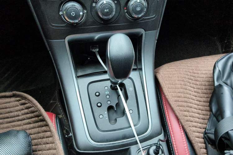 Used Citroen C4 Sega 2016 1.6L Automatic Comfort Model Gear Lever