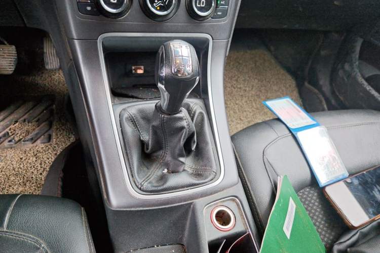 Used Citroen C4 Sega 2016 Joyful Edition 1.6L Manual Luxury Model Gear Lever