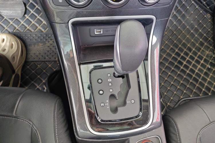 Used Citroen C4 Sega 2016 1.6THP Automatic Flagship Model Gear Lever