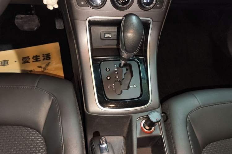 Used Citroen C4 Sega 2016 1.6L Automatic Luxury Model Gear Lever