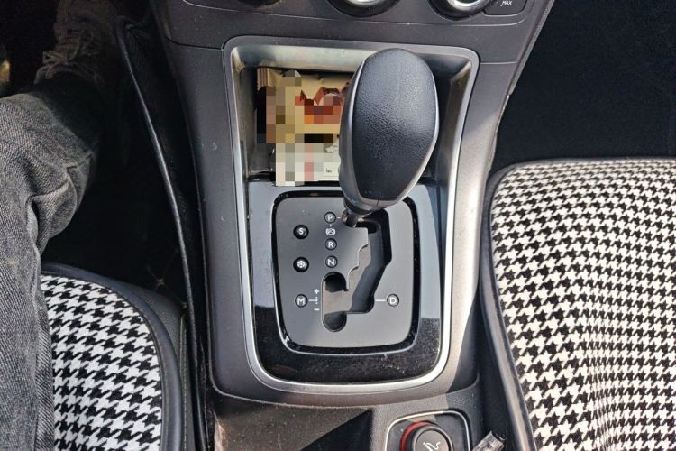 Used Citroen C4 Sega 2016 1.6L Automatic Luxury Model Gear Lever