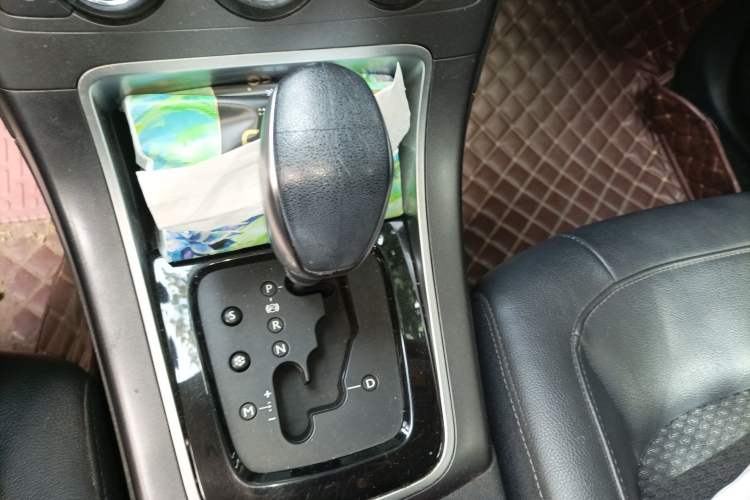 Used Citroen C4 Sega 2016 1.6L Automatic Luxury Model Gear Lever