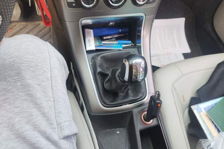Used Citroen C4 Sega 2016 1.6L Manual Luxury Model Gear Lever