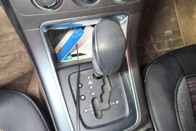 Used Citroen C4 Sega 2016 1.6L Automatic Comfort Model Gear Lever