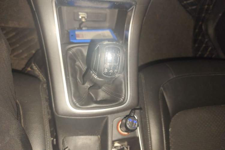 Used Citroen C4 Sega 2016 1.6L Manual Luxury Model Gear Lever
