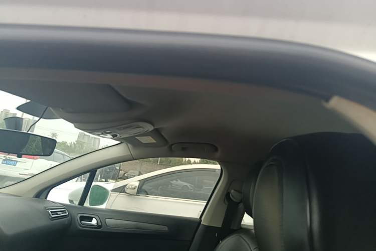 Used Citroen C4 Sega 2016 1.2THP Automatic Luxury Model Headliner