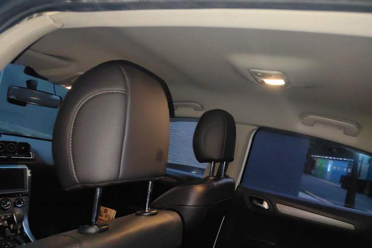 Used Citroen C4 Sega 2016 1.6L Automatic Luxury Model Headliner