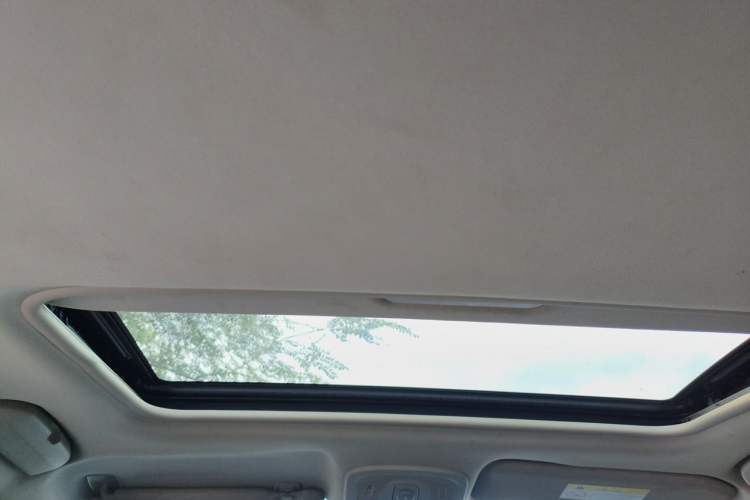Used Citroen C4 Sega 2016 1.6L Manual Comfort Model Headliner