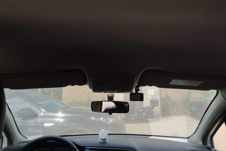Used Citroen C4 Sega 2016 1.6L Manual Luxury Model Headliner
