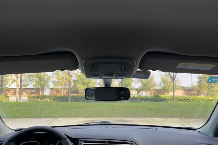 Used Citroen C4 Sega 2016 1.6L Automatic Luxury Model Headliner
