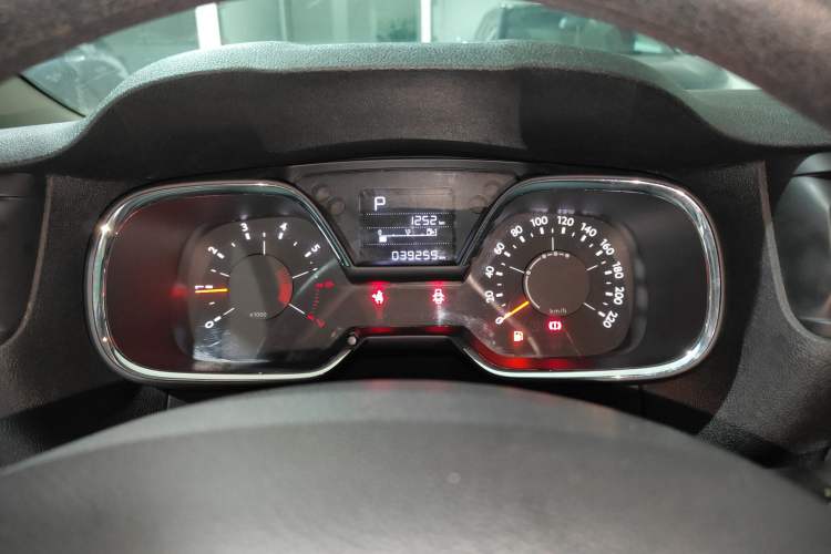 Used Citroen C4 Sega 2016 1.6L Automatic Comfort Model Instrument Cluster