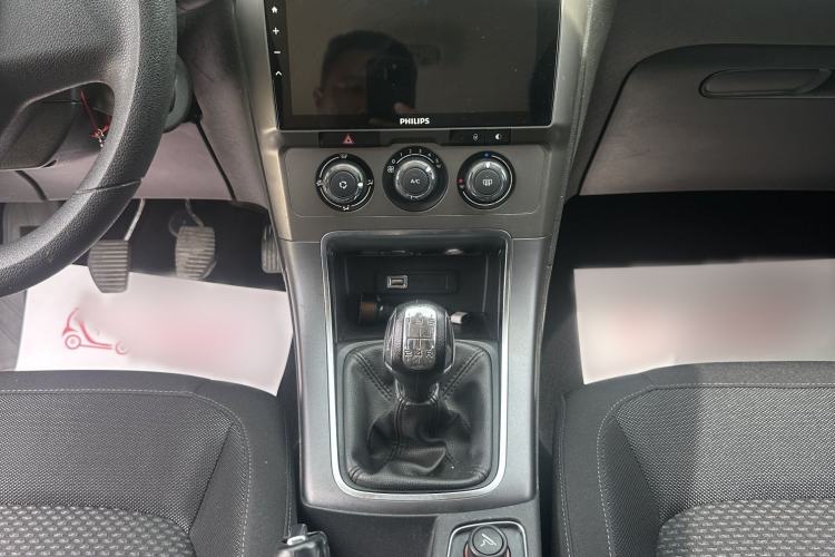 Used Citroen C4 Sega 2016 1.6L Manual Comfort Model Interior 1