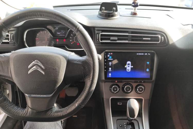 Used Citroen C4 Sega 2016 1.6L Automatic Comfort Model Interior 2