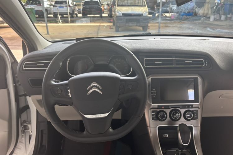 Used Citroen C4 Sega 2016 1.2THP Automatic Luxury Model Interior 2