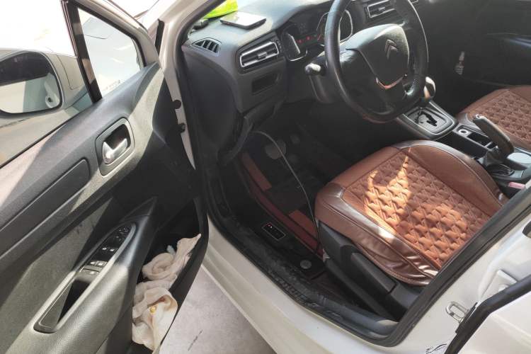 Used Citroen C4 Sega 2016 1.6L Automatic Comfort Model Interior 3