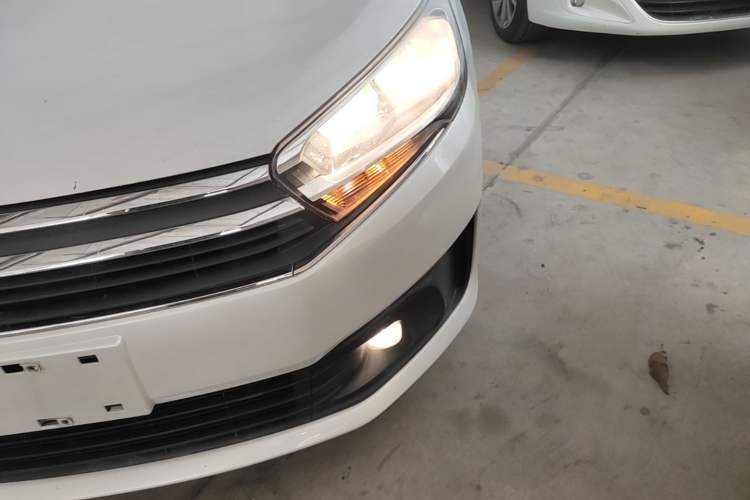 Used Citroen C4 Sega 2016 1.6L Automatic Comfort Model Left Front Headlight
