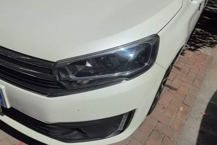 Used Citroen C4 Sega 2016 1.6L Manual Luxury Model Left Front Headlight