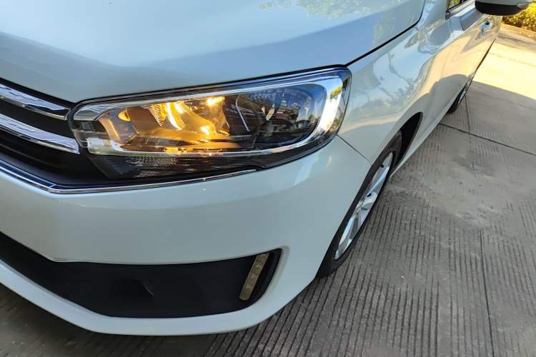 Used Citroen C4 Sega 2016 1.6L Automatic Comfort Model Left Front Headlight
