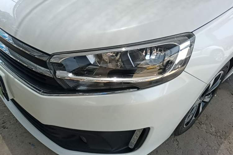 Used Citroen C4 Sega 2016 1.6L Automatic Luxury Model Left Front Headlight