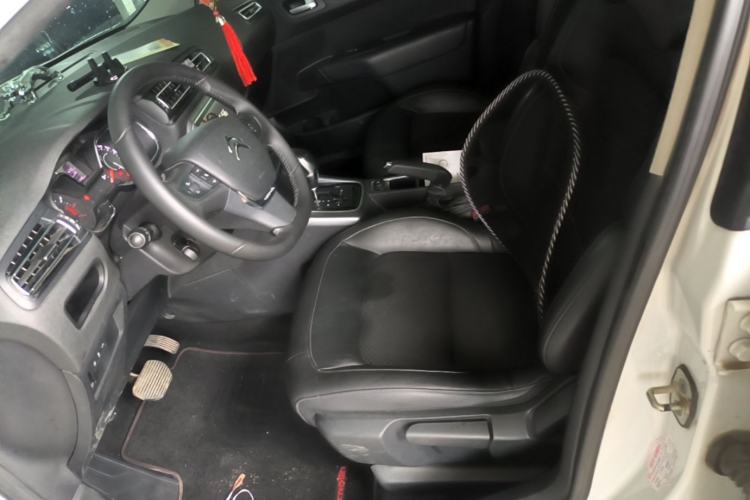 Used Citroen C4 Sega 2016 1.6L Automatic Luxury Model Left Front Seat