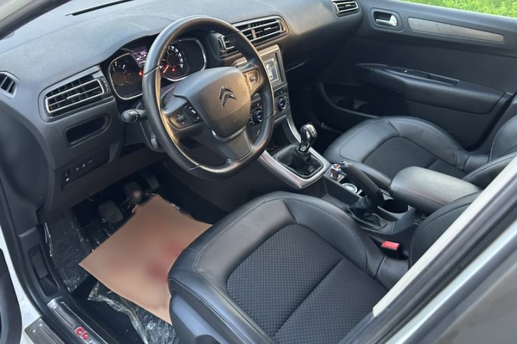 Used Citroen C4 Sega 2016 1.6L Manual Luxury Model Left Front Seat