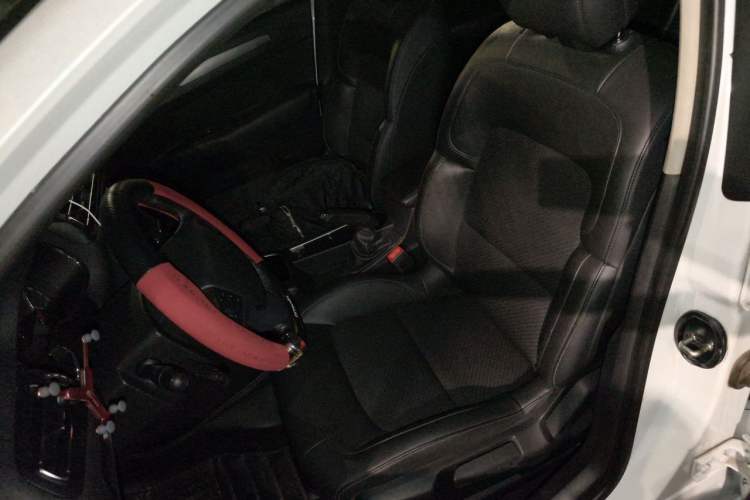 Used Citroen C4 Sega 2016 1.6L Automatic Luxury Model Left Front Seat