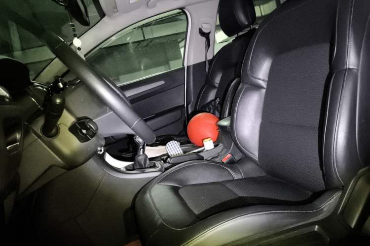 Used Citroen C4 Sega 2016 1.6L Manual Luxury Model Left Front Seat