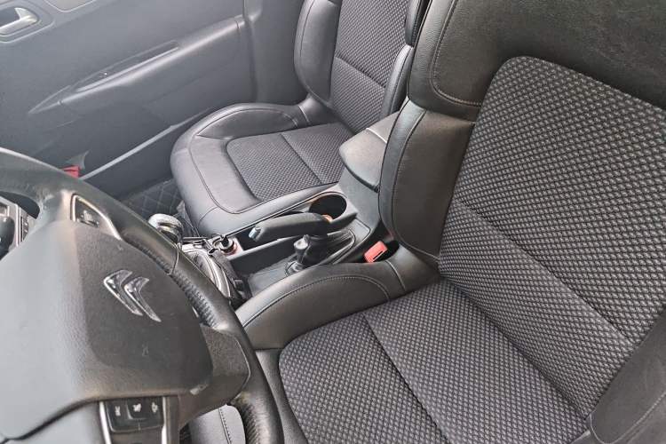Used Citroen C4 Sega 2016 1.6L Manual Luxury Model Left Front Seat