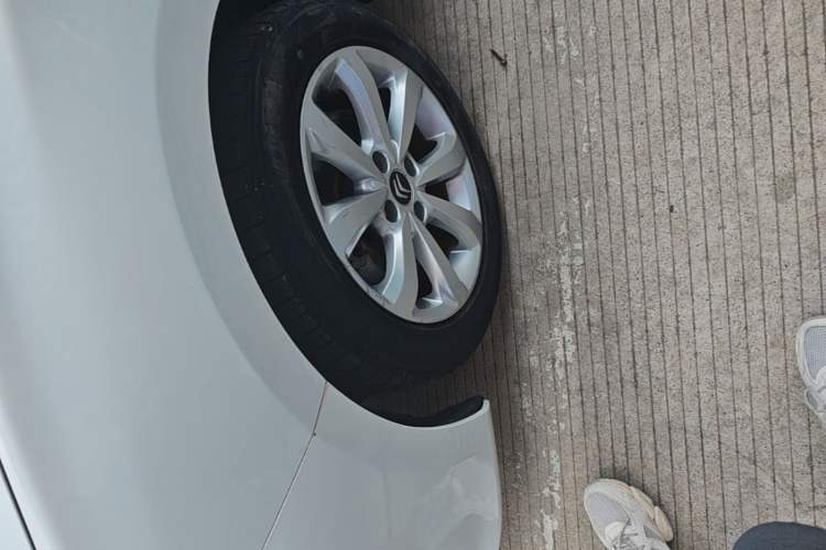 Used Citroen C4 Sega 2016 1.6L Manual Comfort Model Left Front Wheel Hub