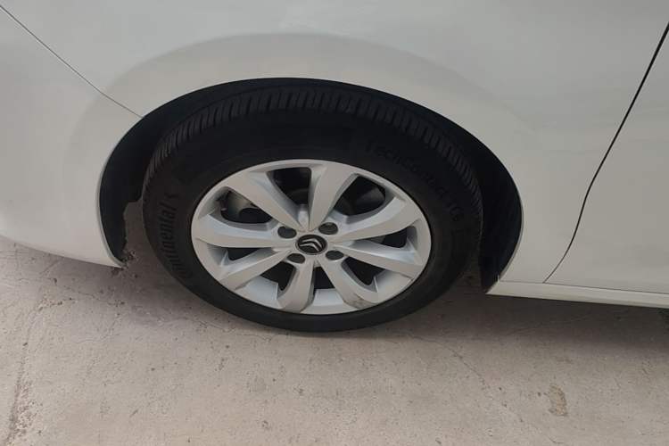 Used Citroen C4 Sega 2016 1.6L Manual Comfort Model Left Front Wheel Hub
