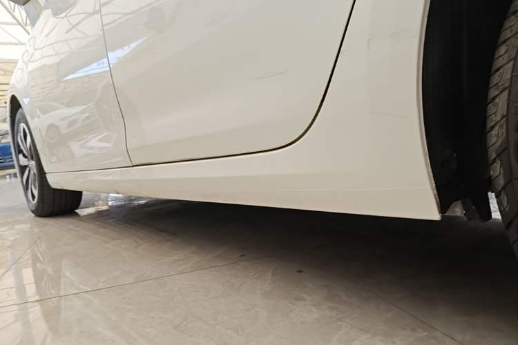 Used Citroen C4 Sega 2016 1.6L Automatic Luxury Model Left Side Sill