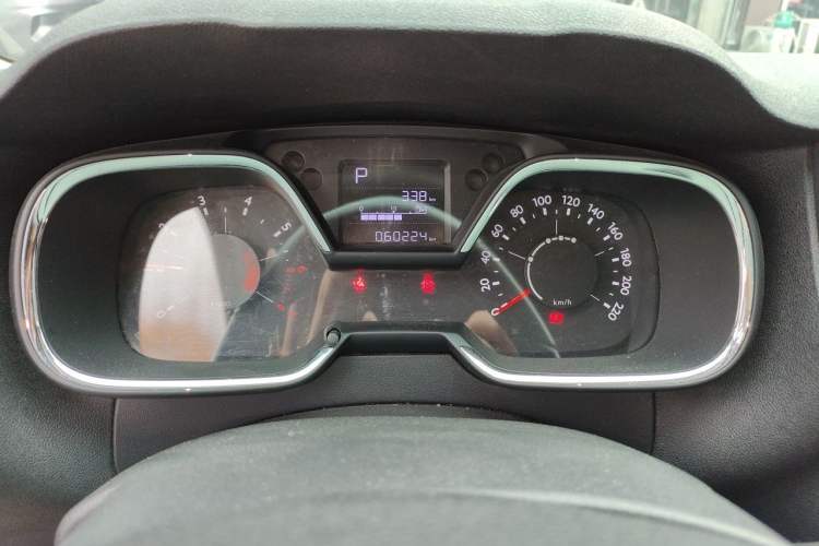 Used Citroen C4 Sega 2016 1.6L Automatic Luxury Model Odometer Close Up